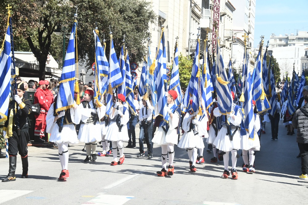 Πάτρα- 25η Μαρτίου: Συγκίνηση στην παρέλαση για την εθνική μας επέτειο ΦΩΤΟ - ΒΙΝΤΕΟ