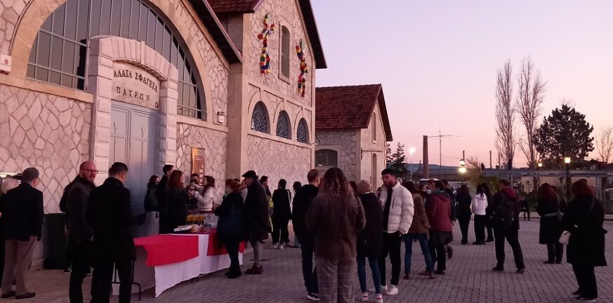 Μαθητές από γυμνάσιο της Κέρκυρας επισκέφθηκαν το Καρναβαλικό Εργαστήρι και τα Παλαιά Σφαγεία