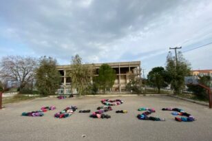 Πάτρα: Μαθητές του Γυμνασίου Κάτω Καστριτσίου έχουν στην καρδιά τους τα θύματα των Τεμπών ΦΩΤΟ