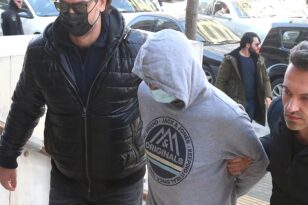 Θεσσαλονίκη: Προφυλακίστηκε ο 62χρονος απόστρατος που κλειδώθηκε με τα παιδιά του σε αυτοκίνητο μαζί με φιάλες υγραερίου ΒΙΝΤΕΟ