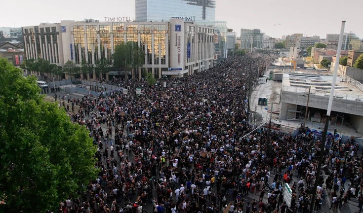 Γαλλία: Η αστυνομία απαγόρευσε τις διαδηλώσεις στην Πλας ντε λα Κονκόρντ στο Παρίσι