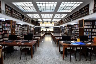 Αφιέρωμα – Δημοτική Βιβλιοθήκη Πατρών: Τα άγνωστα γεγονότα της 123χρονης ιστορίας της