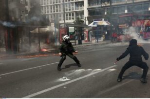 Θεοδωρικάκος: Εντολή έρευνας για τις ενέργειες αστυνομικών κατά τη διάρκεια διαμαρτυρίας για τα θύματα των Τεμπών