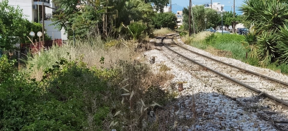 Προαστιακός: Δολιοφθορά και πλιάτσικο στις ράγες - Εν ώρα πένθους κάποιοι «γλένταγαν» στον τοπικό σιδηρόδρομο