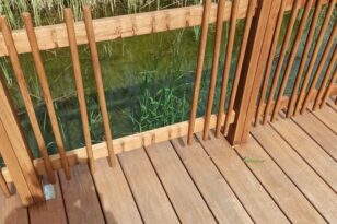 Πάτρα: Ζημιές στην ξύλινη γέφυρα στο έλος της Αγυιάς - Ανακοίνωση του Δήμου