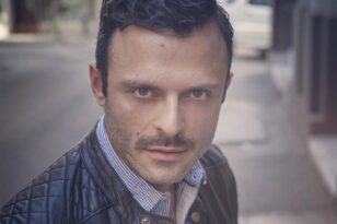 «Αυτή η νύχτα μένει»: Αποθεώθηκε o Πατρινός ηθοποιός Γιώργος Παπαπαύλου - Έκανε τους τηλεθεατές να υποκλιθούν