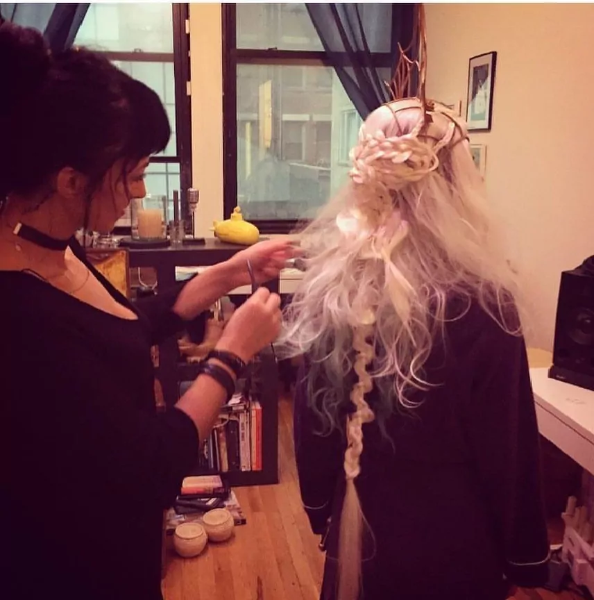 Τίνα Κουτσούκη: Από την Πάτρα στην... αμερικανική μεγαλούπολη - Αποκλειστικά στην «ΠτΔ» η Ελληνίδα hair stylist