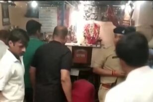 Ινδία: 35 νεκροί μετά την υποχώρηση πατώματος σε ναό – BINTEO