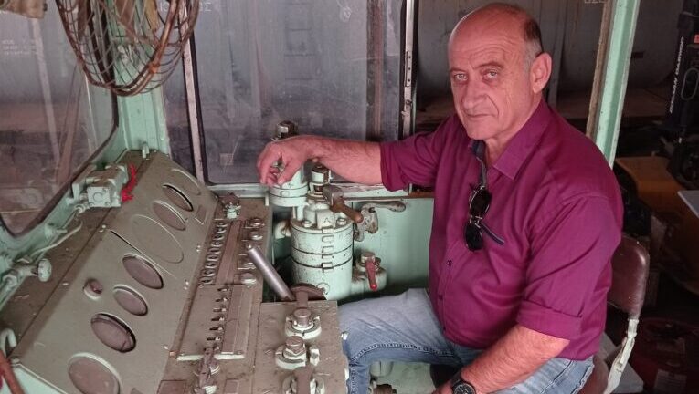 Πένθος στην Ηλεία: Νεκρός στην σύγκρουση των δύο τρένων στα Τέμπη ο Γιώργος Κουτσούμπας από την Αμαλιάδα