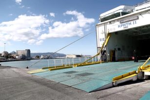 Μηχανική βλάβη στο πλοίο «Kρήτη II» με προορισμό το Ηράκλειο και 238 επιβάτες
