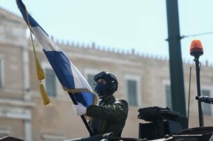 25η Μαρτίου: ΑΠΕΥΘΕΙΑΣ η στρατιωτική παρέλαση στην Αθήνα