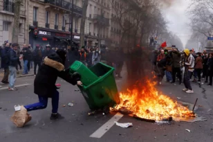 Γαλλία: «Εμπόλεμη ζώνη» το Παρίσι – 740.000 διαδηλωτές στους δρόμους στις σημερινές κινητοποιήσεις 