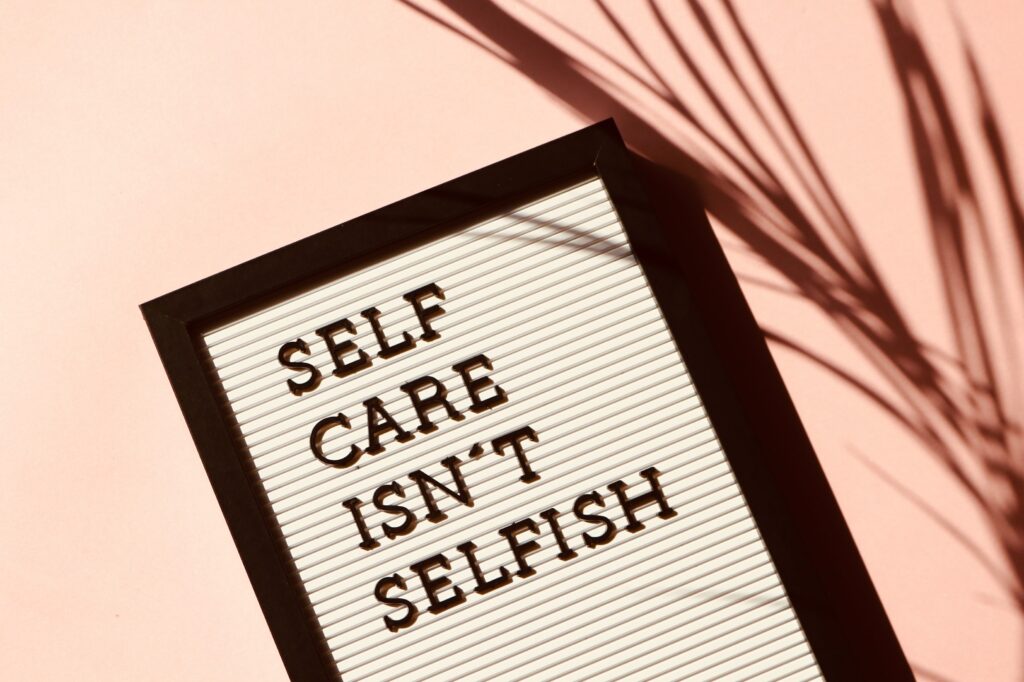 Self-care: Πώς θα φροντίσεις πραγματικά τον εαυτό σου σε κάθε επίπεδο