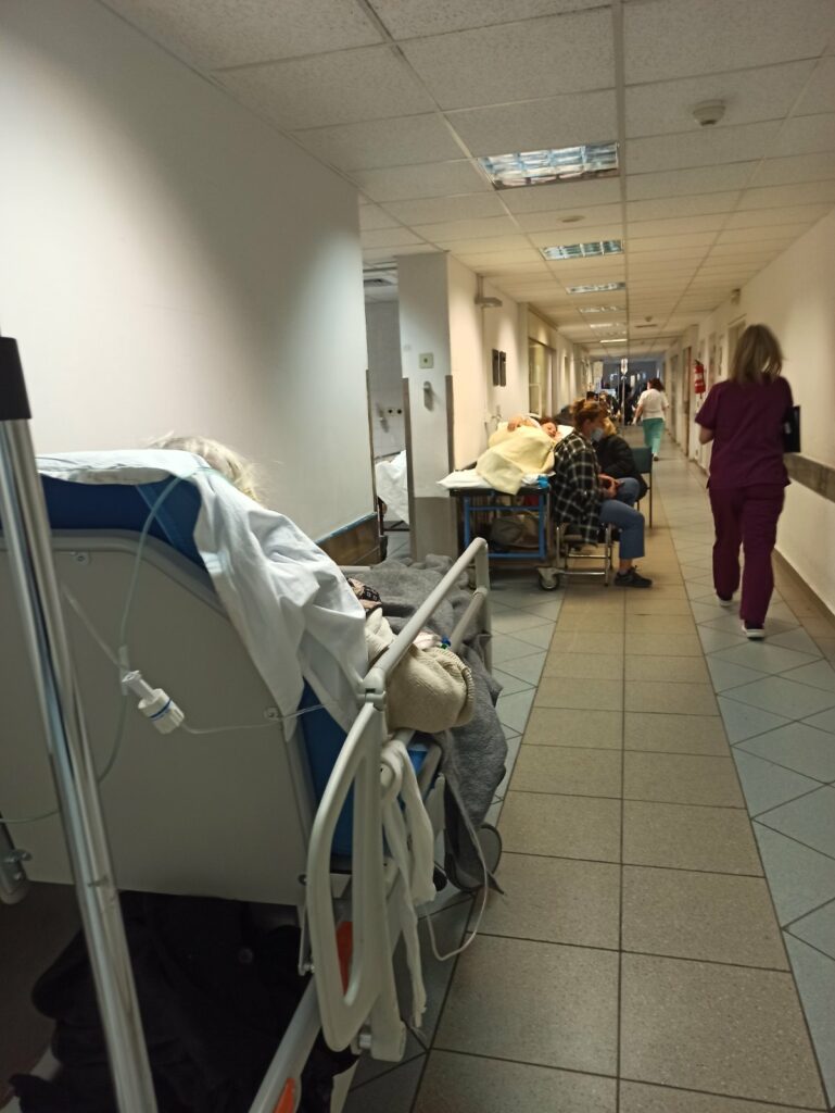 Νοσοκομείο,Ρίου,ράντζα,ασθενείς,διασωληνωμένος