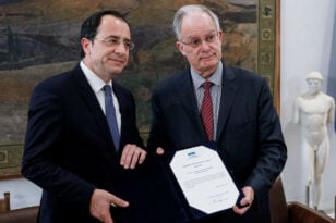 Συνάντηση Τασούλα - Χριστοδουλίδη - «Συμβολίζετε ένα ελπιδοφόρο νέο ξεκίνημα για το πολύπαθο εθνικό ζήτημα της Κύπρου»