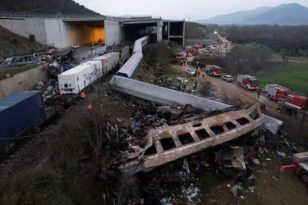 Σύγκρουση τρένων στα Τέμπη: Ο ΟΣΕ έβγαλε ανακοίνωση δύο μέρες μετά – «Το ελάχιστο που οφείλουμε, είναι να αποδοθεί δικαιοσύνη»