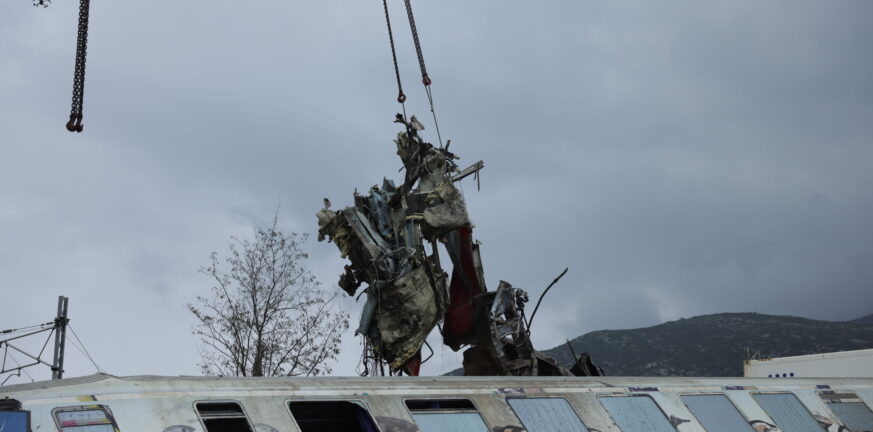 Σύγκρουση τρένων - Τέμπη: Πρώην αχθοφόρος του ΟΣΕ ο σταθμάρχης - Είχε ελάχιστη εμπειρία