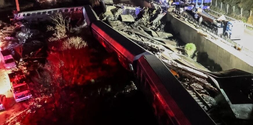Σύγκρουση τρένων στα Τέμπη: Βρέθηκε το «μαύρο κουτί» του Intercity 62 - Ο μηχανοδηγός προσπάθησε να μιλήσει με τον σταθμάρχη ΒΙΝΤΕΟ
