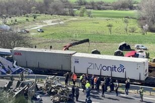 Τέμπη: Καταγγελία για το φορτίο που κουβαλούσε το εμπορικό τρένο – «Είχε παράνομα υλικά που προκάλεσαν μεγάλη έκρηξη»