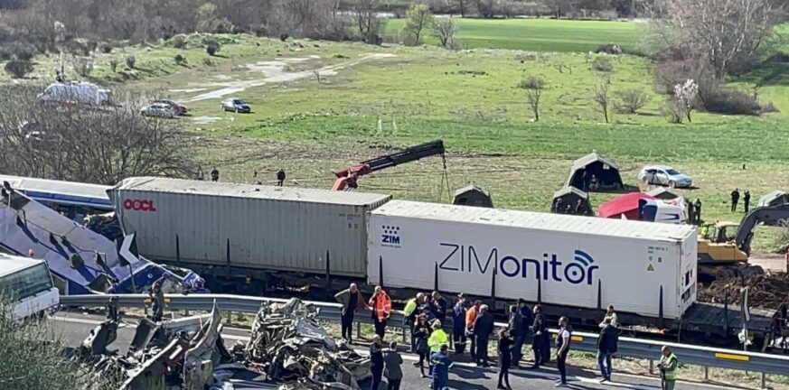 Τέμπη: Καταγγελία για το φορτίο που κουβαλούσε το εμπορικό τρένο – «Είχε παράνομα υλικά που προκάλεσαν μεγάλη έκρηξη»