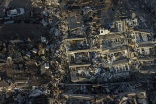 Τουρκία: Πάνω από 1.500 τόνοι ανθρωπιστικής βοήθειας από τους Δήμους όλης της χώρας μετά τον σεισμό
