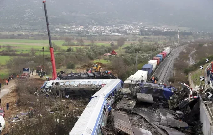 Σιδηροδρομικό δυστύχημα - Τέμπη: Σακελλαροπούλου και Μητσοτάκης μεταβαίνουν στον τόπο της τραγωδίας