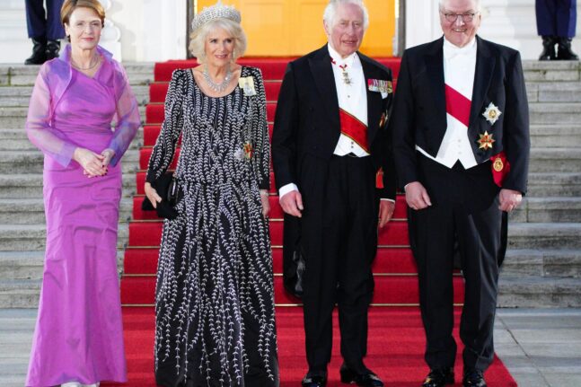 Γερμανία: Η ομιλία του βασιλιά Καρόλου και η αστραφτερή εμφάνιση της Καμίλα