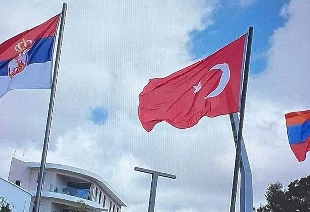 Κύπρος: Υψώθηκε τουρκική σημαία στη Πάφο 