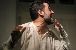 Πάτρα: Ο κοιμώμενος Χαλεπάς ξανά στην Πάτρα και στο θέατρο act, μόνο για 4 παραστάσεις