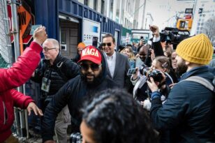Νέα Υόρκη: Ένταση έξω από το δικαστήριο του Μανχάταν πριν από την δίκη του Τραμπ 