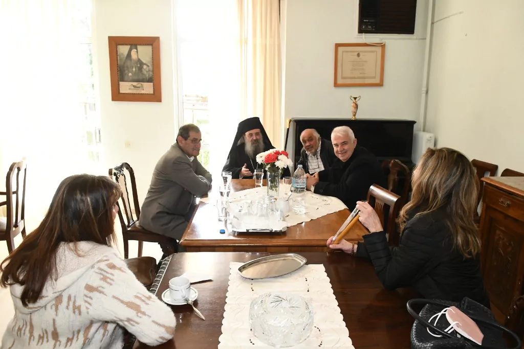 Κώστας Πελετίδης: Επίσκεψη σε ιδρύματα και πασχαλινές ευχές με τροφίμους, εργαζόμενους και διοικήσεις