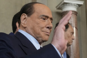 Ιταλία: Βγήκε από την εντατική ο Σίλβιο Μπερλουσκόνι