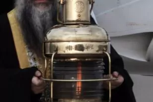 Άγιο Φως 2026: Σε κλοιό αβεβαιότητας η μεταφορά στην Αθήνα, τα εναλλακτικά σενάρια