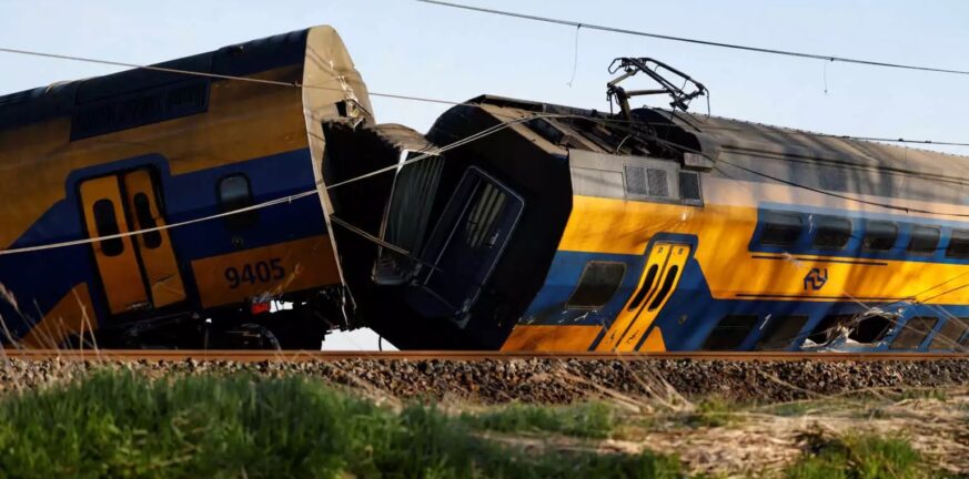 Ολλανδία: «Ήταν σαν ταινία, ο μηχανοδηγός ούρλιαξε» – Συγκλονίζουν οι μαρτυρίες επιβατών του τρένου που εκτροχιάστηκε ΒΙΝΤΕΟ