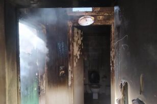 Πάτρα: Φωτιά στο σπίτι του βουλευτή Αχαΐας του ΣΥΡΙΖΑ Κώστα Μάρκου - Καταστράφηκε η οροφή ΦΩΤΟ