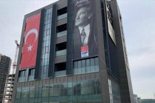 Συναγερμός στην Τουρκία: Ένοπλη επίθεση σε γραφεία του κόμματος του Κιλιτσντάρογλου
