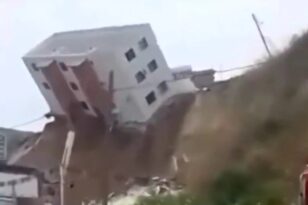 Μεξικό: Σοκαριστικό ΒΙΝΤΕΟ από τη στιγμή που κτίριο καταρρέει και κατρακυλά στο δρόμο
