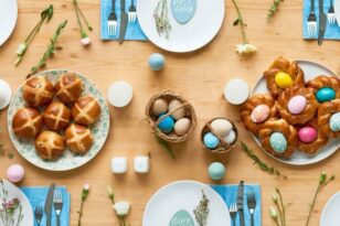 ΕΟΔΥ: Οδηγίες για το πασχαλινό τραπέζι, τι να προσέξετε - Τα βαμμένα αυγά