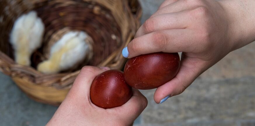Πόσα αυγά μπορούμε να φάμε το Πάσχα χωρίς να ανησυχούμε για τη χοληστερίνη μας