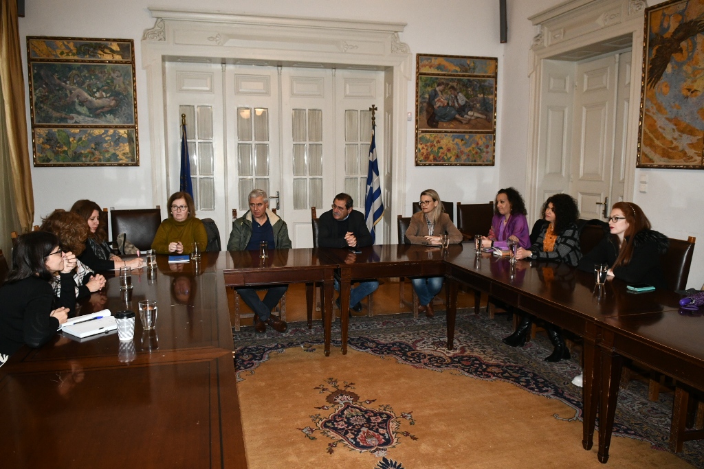 Πάτρα: Συνάντηση Πελετίδη - Τουλγαρίδη με εκπροσώπους του ΟΚΑΝΑ για το νεοσύστατο Κέντρο Ημέρας