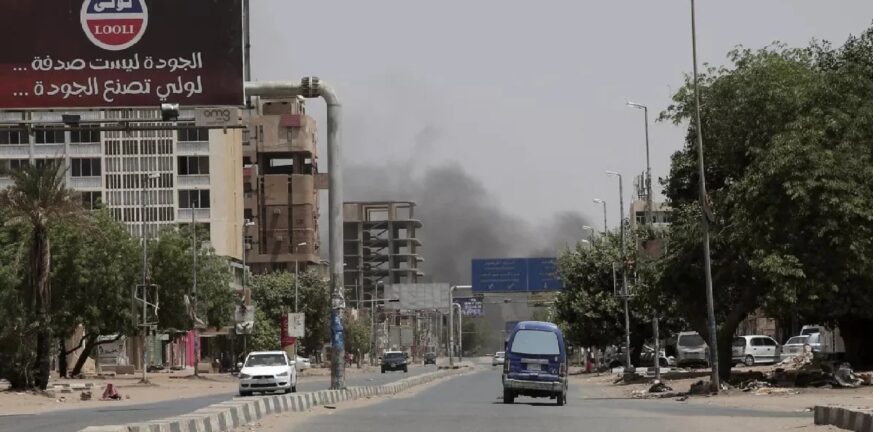 Σουδάν: Ασφαλείς εκτός Χαρτούμ οι δύο Έλληνες τραυματίες - Φωτιά στη Μητρόπολη