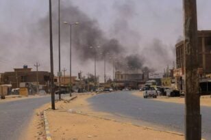Σουδάν: Εκατοντάδες στρατιώτες και αστυνομικοί πέρασαν τα σύνορα με το Τσαντ 