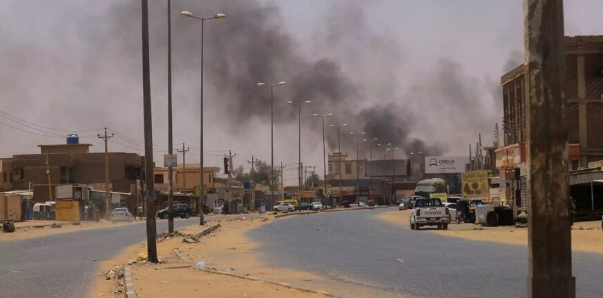 Σουδάν: Εκατοντάδες στρατιώτες και αστυνομικοί πέρασαν τα σύνορα με το Τσαντ 