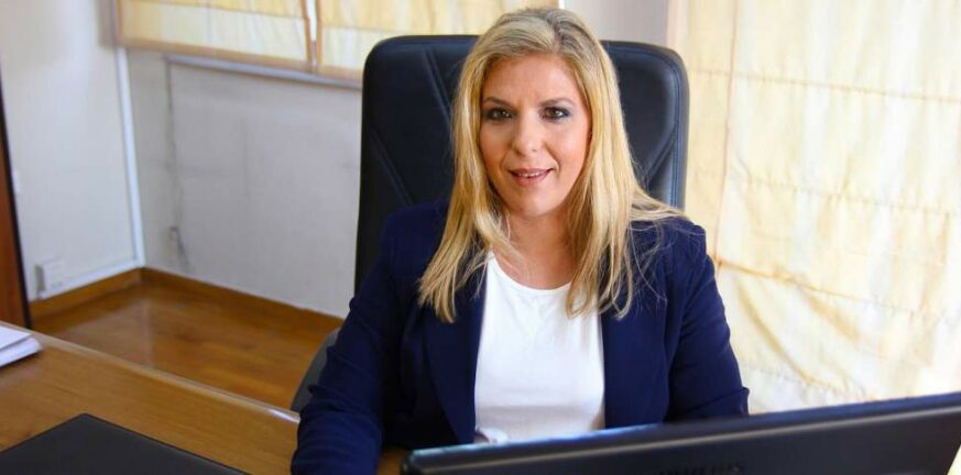 Συρεγγέλα: «Ο ΣΥΡΙΖΑ παραπληροφορεί για το δίκτυο δομών της χώρας που στηρίζει κακοποιημένες γυναίκες»