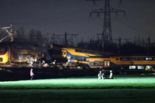 Ολλανδία: Τουλάχιστον ένας νεκρός και 30 τραυματίες σε σύγκρουση τρένου με μηχάνημα έργου - ΦΩΤΟ - ΒΙΝΤΕΟ