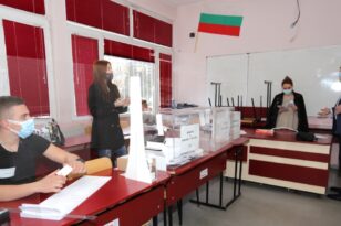 Εκλογές στη Βουλγαρία για 5η φορά σε δύο χρόνια – Καταγγελίες για πώληση ψήφων έναντι 150 λέβα