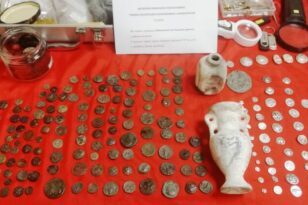 Χαλκιδική: Συνελήφθη αρχαιοκάπηλος με 180 αρχαία νομίσματα