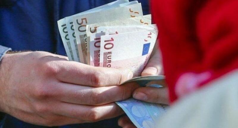 Πάτρα - Απάτες κατ' εξακολούθηση: «Πέταξαν» χιλιάδες ευρώ... για ένα επίδομα κορονοϊού