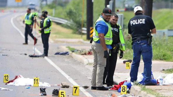 Τέξας: Για ανθρωποκτονία εξ’ αμελείας κατηγορείται ο οδηγός που σκότωσε 8 άτομα και 18 ακόμη τραυματίστηκαν