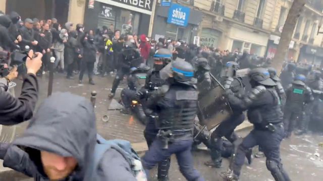 Τουλάχιστον 108 αστυνομικοί τραυματίες στις διαδηλώσεις της Πρωτομαγιάς στη Γαλλία